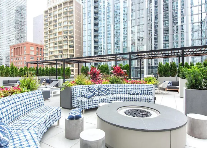 Blueground Gold Coast Rooftop Gym Nr Hancock Chi-1127 Chicago